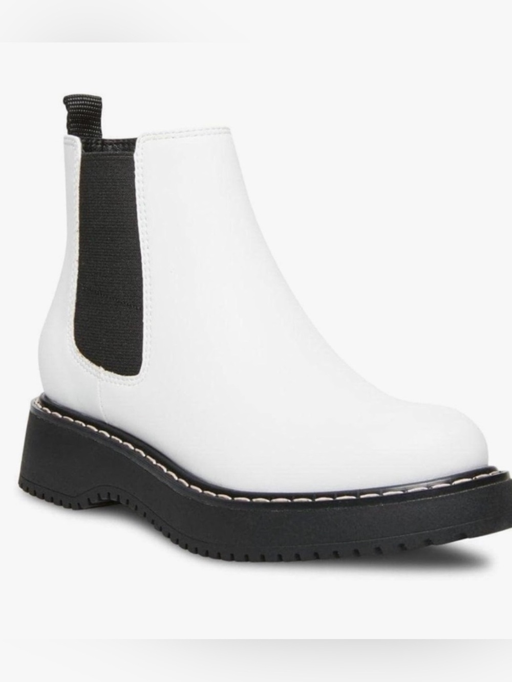 Steve Madden - Madden Girl white Kween Boots Size 7.5